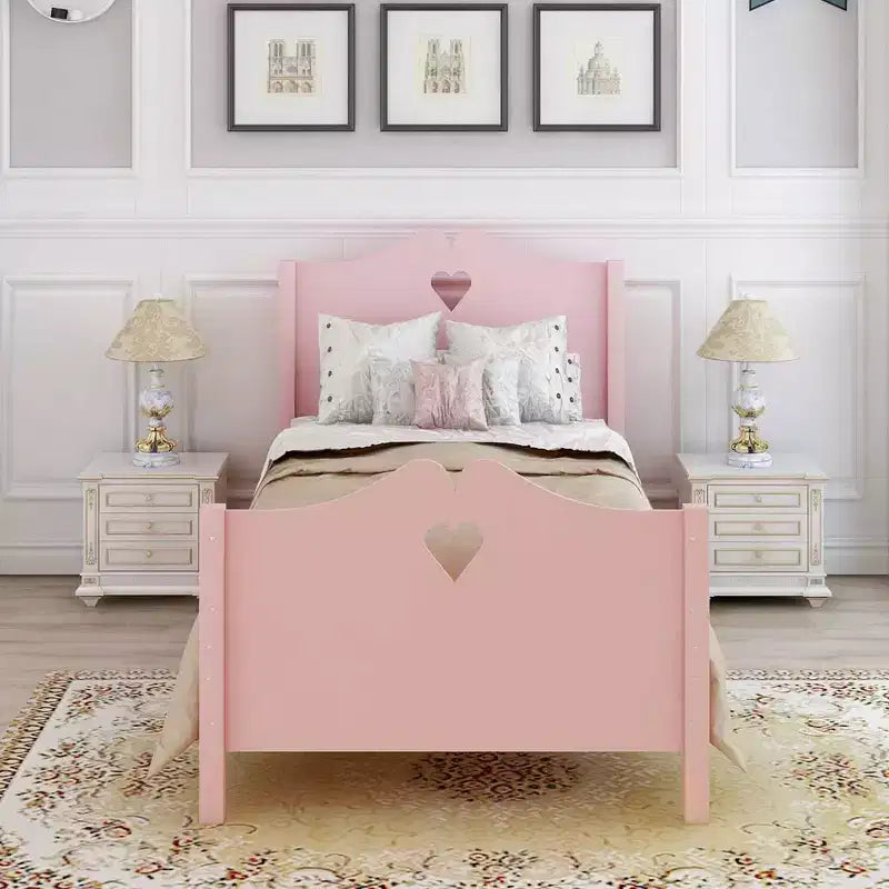 Letto matrimoniale moderno in legno con testiera e pediera