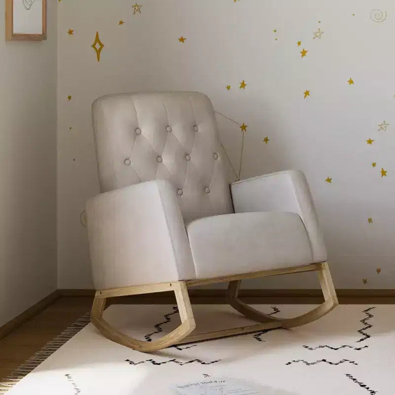 Sedia a dondolo da asilo nido con seduta e braccioli imbottiti per la cameretta del bambino