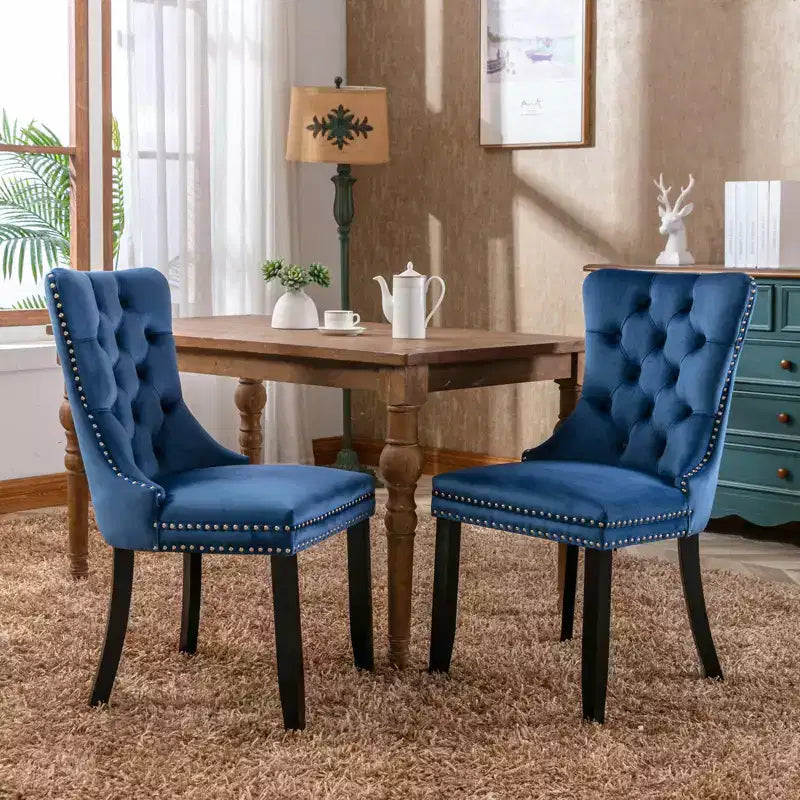 Sedie da pranzo moderne trapuntate in velluto, set da 2, gambe in legno massello e borchie, blu navy