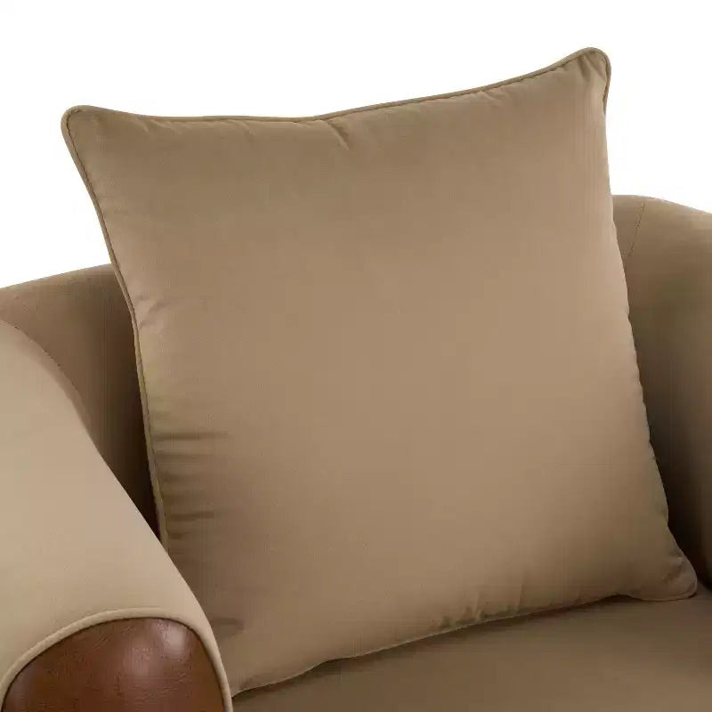 Poltrona di design moderna in velluto ed ecopelle con cuscino decorativo