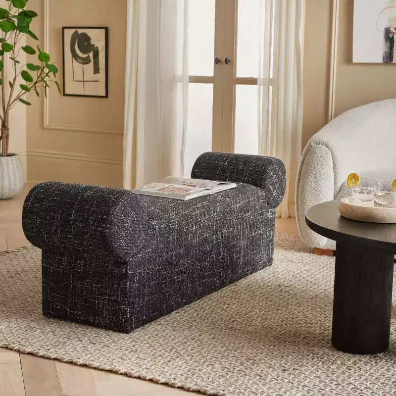 Panca moderna imbottita in nero | Ingresso e camera da letto